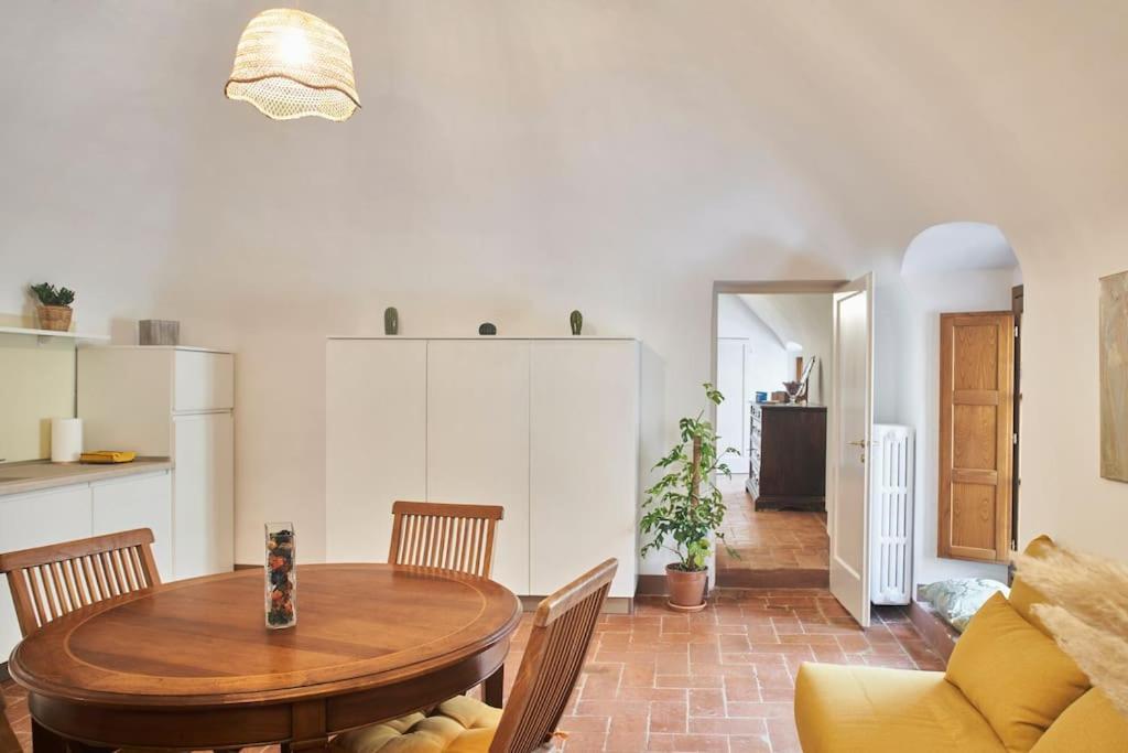 דירות סיינה Palazzo Celsi Pollini Duomo Casa Emma מראה חיצוני תמונה